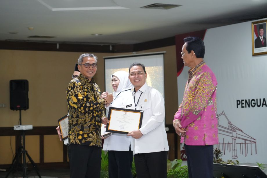 RAIH PERINGKAT 3 MCP NASIONAL, GUBERNUR RIA NORSAN TEKANKAN SINERGITAS BERANTAS KORUPSI