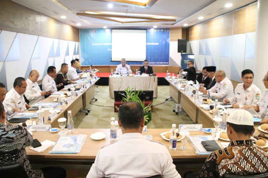 PJ GUBERNUR HARISSON  AJAK PEMEGANG SAHAM  PT. JAMKRIDA KALBAR TAMBAH PENYERTAAN MODAL UNTUK TINGKATKAN LABA