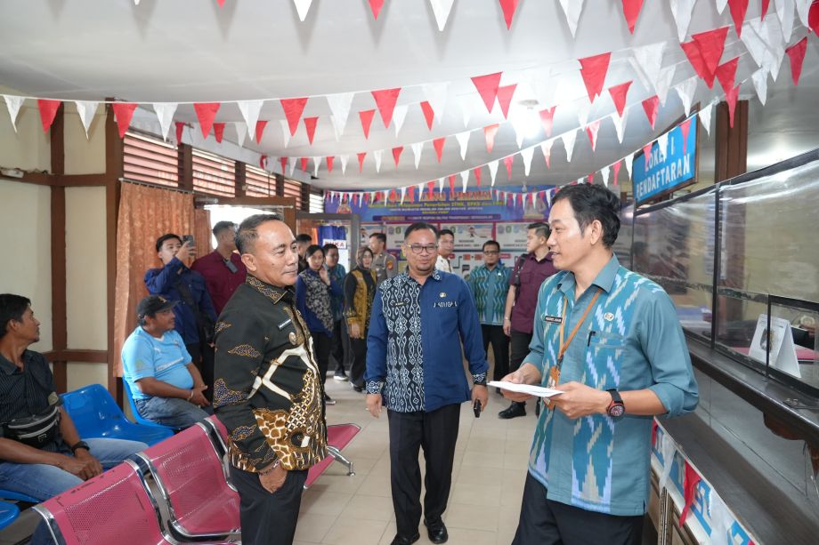 WAGUB KRISANTUS PINTA SAMSAT BERIKAN PELAYANAN PRIMA