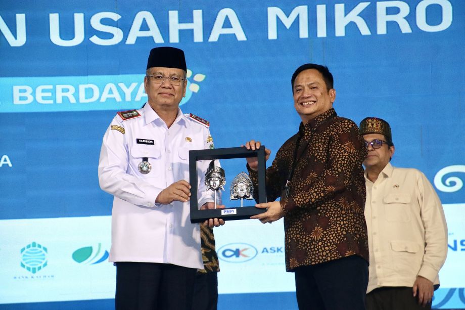 BERSAMA MENTERI UMKM DAN KEPALA BPJPH, SEKDA HARISSON LAUNCHING FESTIVAL KEMUDAHAN PELINDUNGAN DAN UMKM