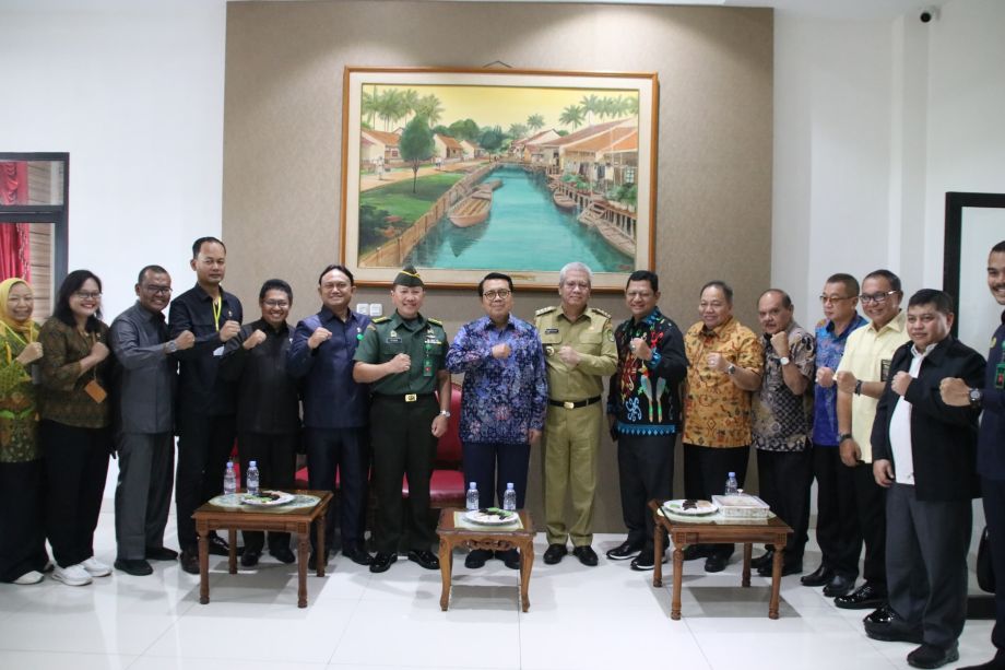 PJ GUBERNUR HARISSON ANTAR KEPULANGAN KETUA MAHKAMAH AGUNG