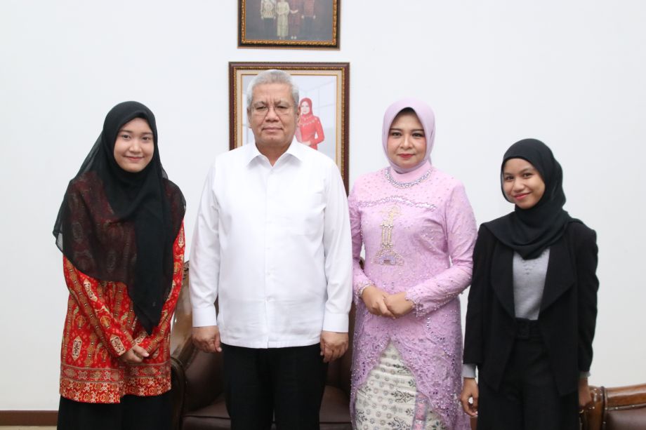 PJ GUBERNUR KALBAR TERIMA AUDIENSI DARI DELEGASI TULI KALIMANTAN BARAT